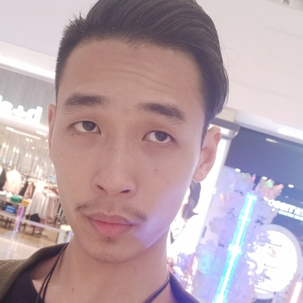 黄金兄弟的照片