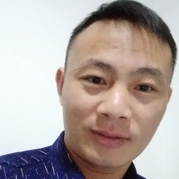 单身的男人在等你的照片