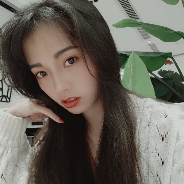 猪尾巴May的照片