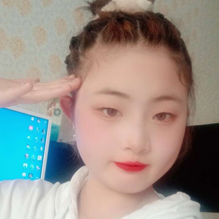 小刺猬拿合适的照片