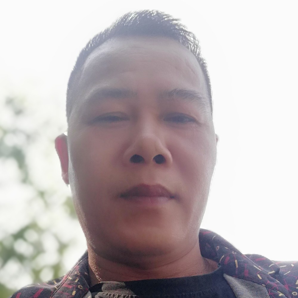 勤恳与镜子的照片