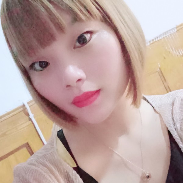 玲的照片