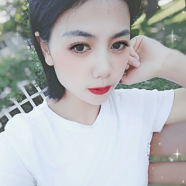 美容美甲彩妆的照片
