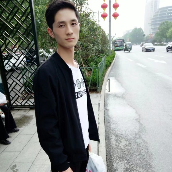 v790726368x的照片