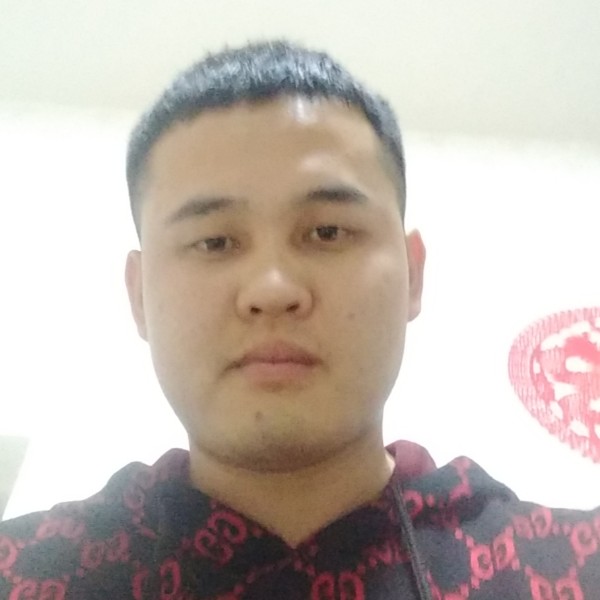 白羊回眸自然的照片