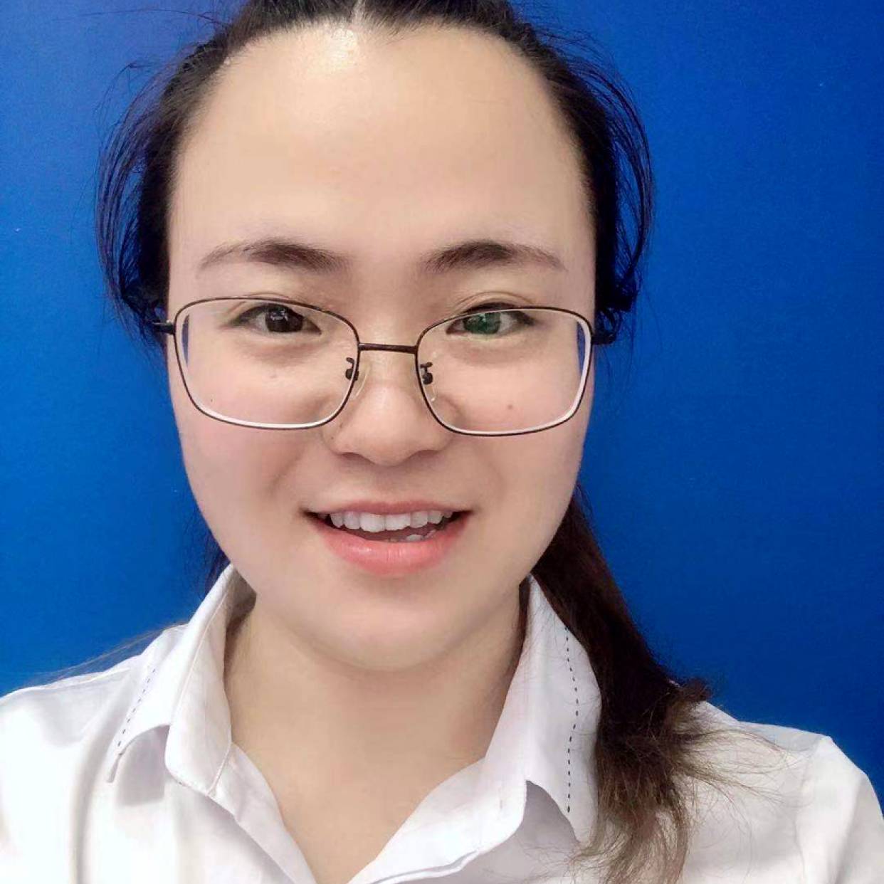 平淡向电源的照片