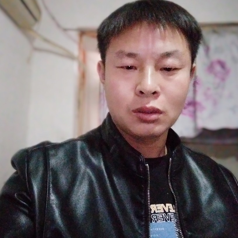 找个真心的爱。的照片