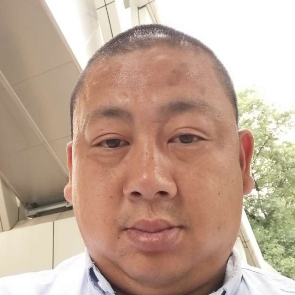 发带怕孤单的照片