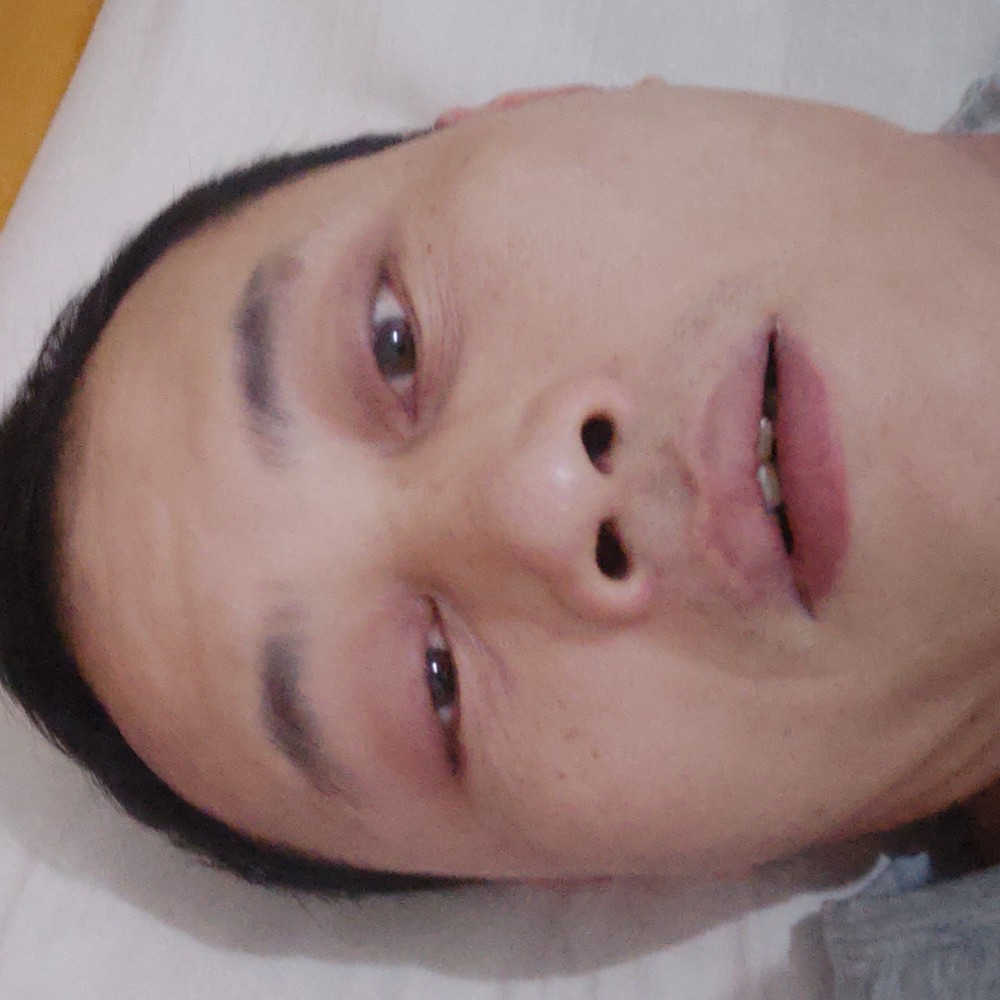 方諾百世的照片