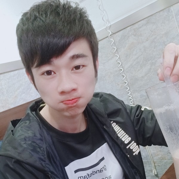 短靴独寂的照片