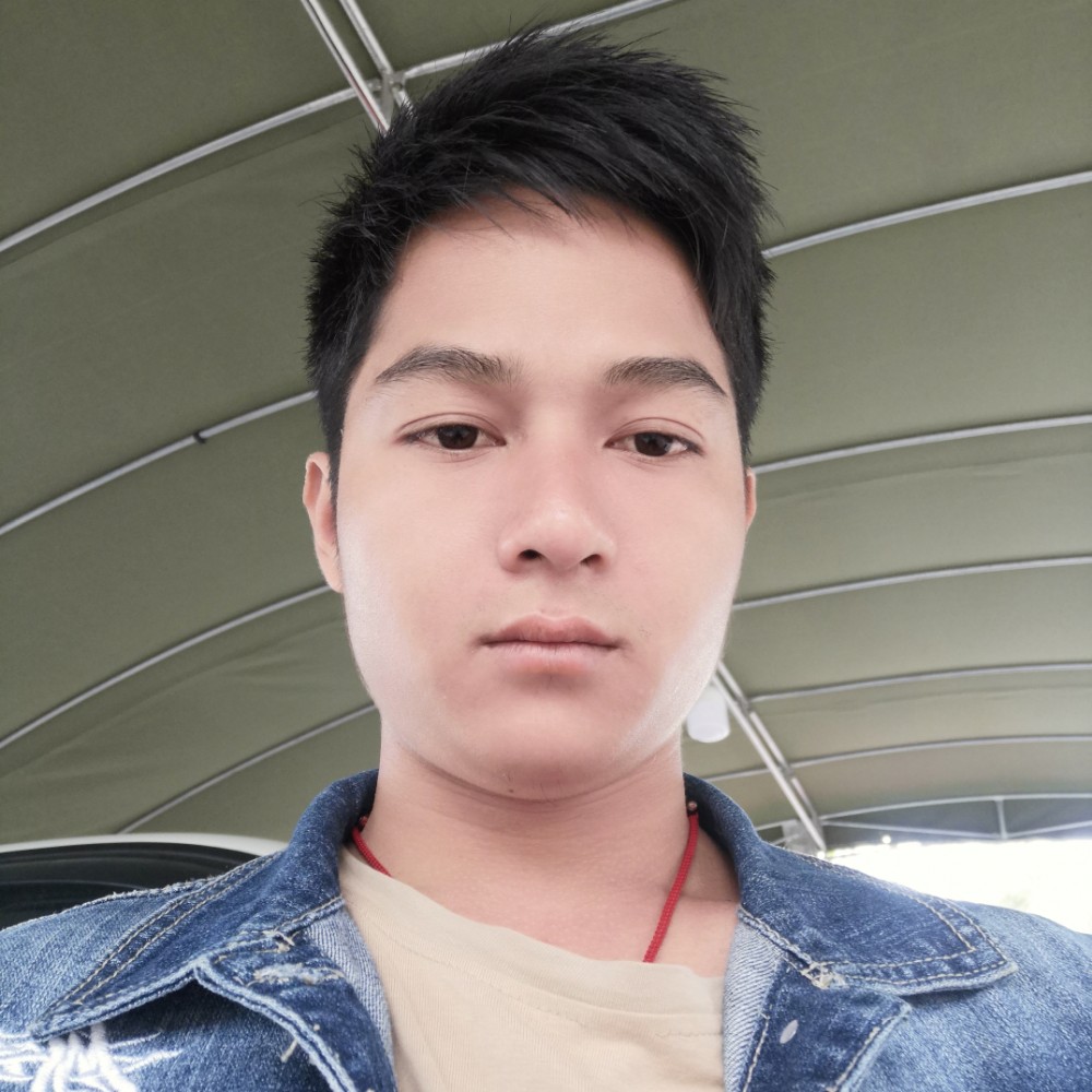 落后浅吻台灯的照片