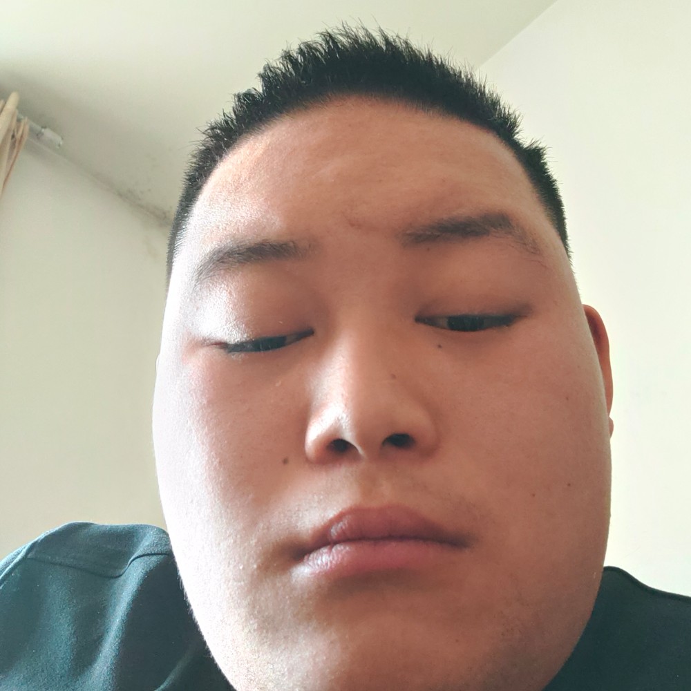 陌颜愿深情的照片