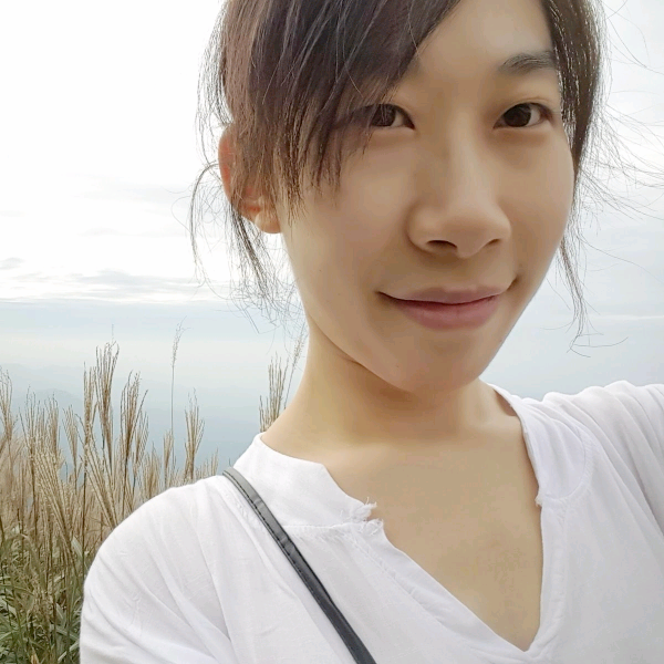 蓝妍的照片