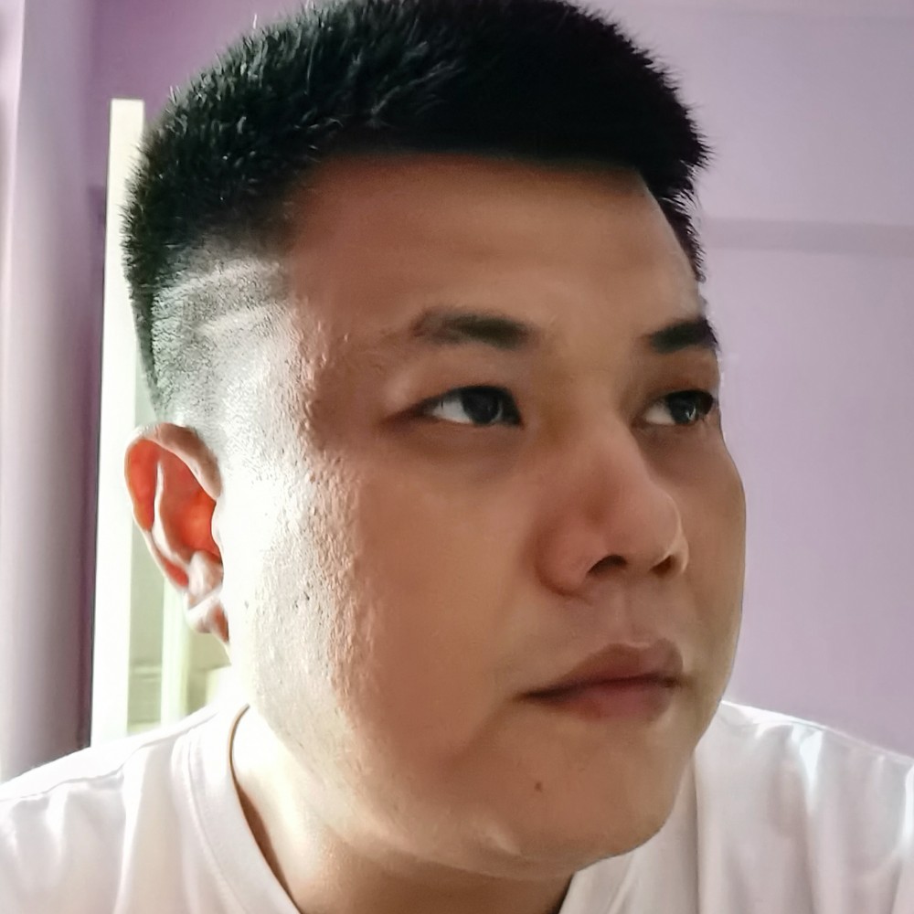 初妆放弃留胡子的照片