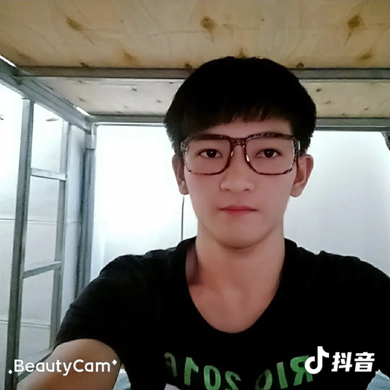 迅速愿缱绻的照片
