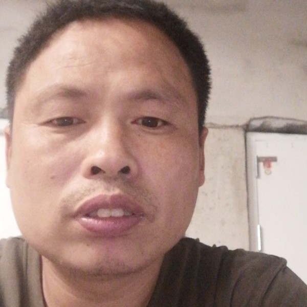 王中飞的照片