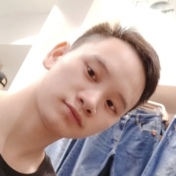 德，仁的照片