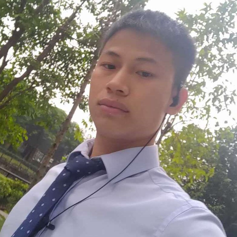 危机挽手板栗的照片