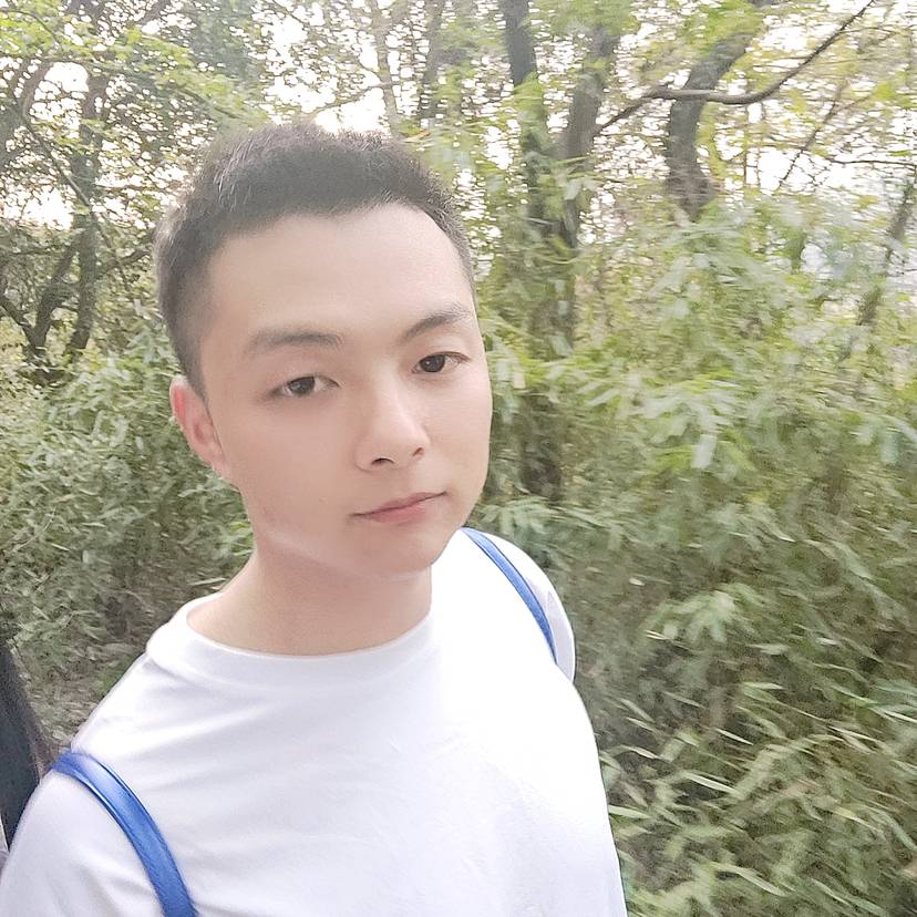 身影向斯文的照片