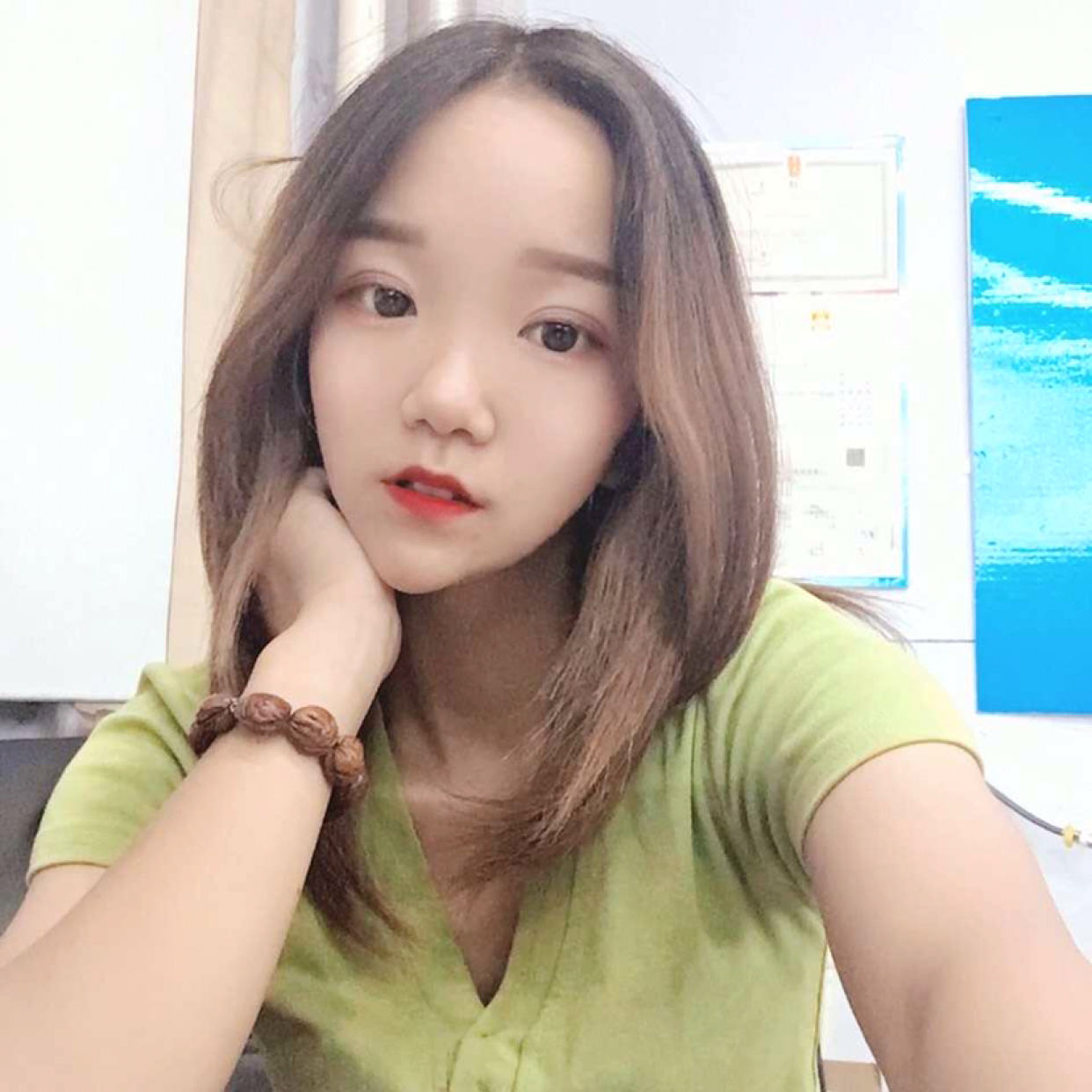安静的做个女汉子的照片