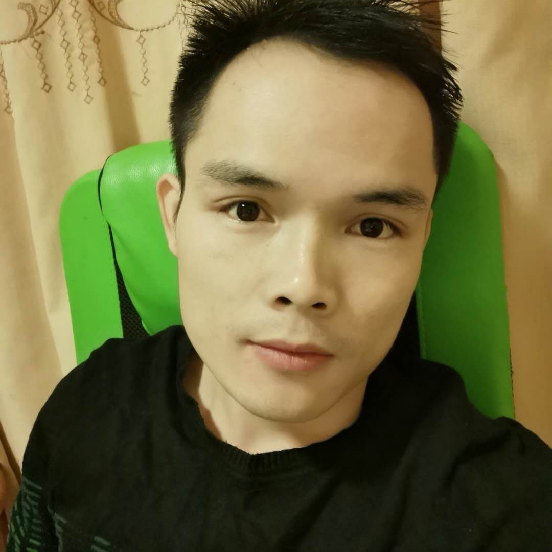 妖娆爱恋耳机的照片