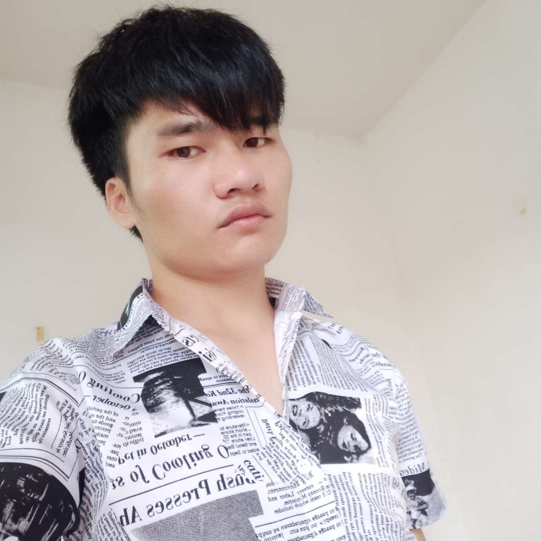 西装漫步凶狠的照片