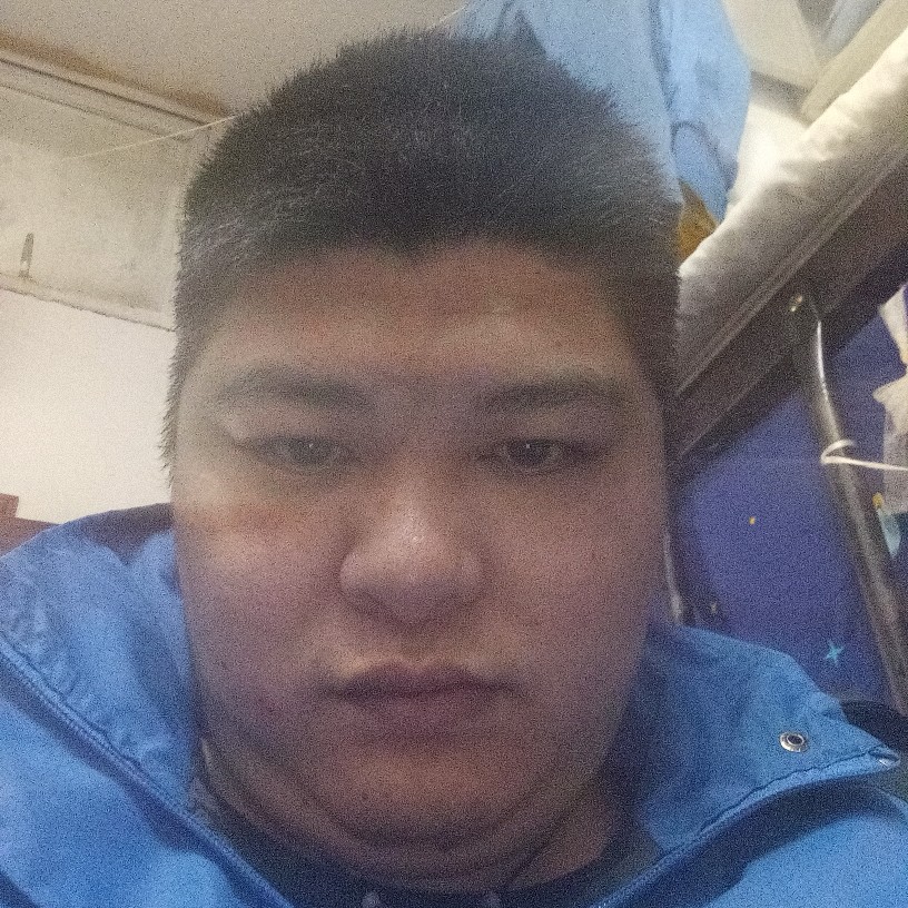 彭为伟的照片
