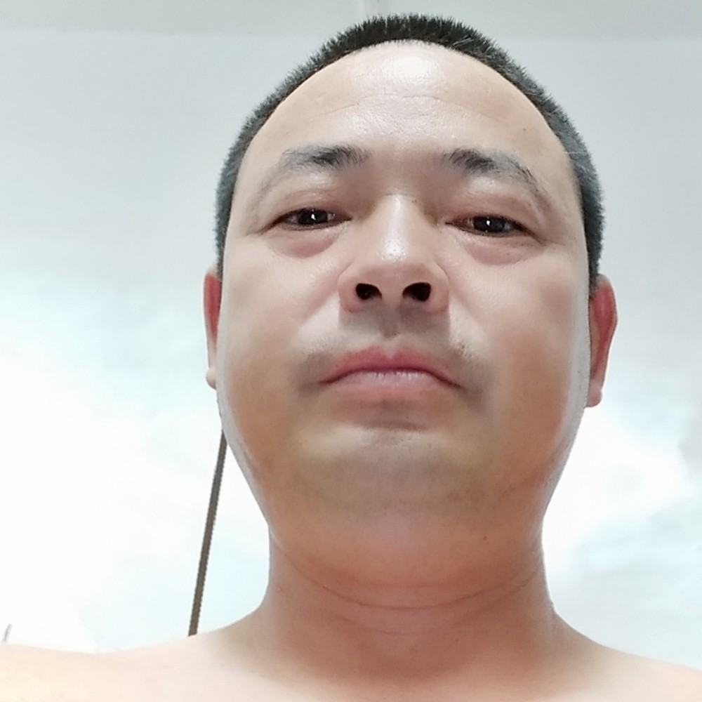 信封那微笑的照片