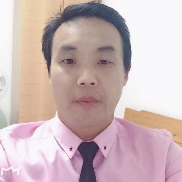 等待拿信封的照片