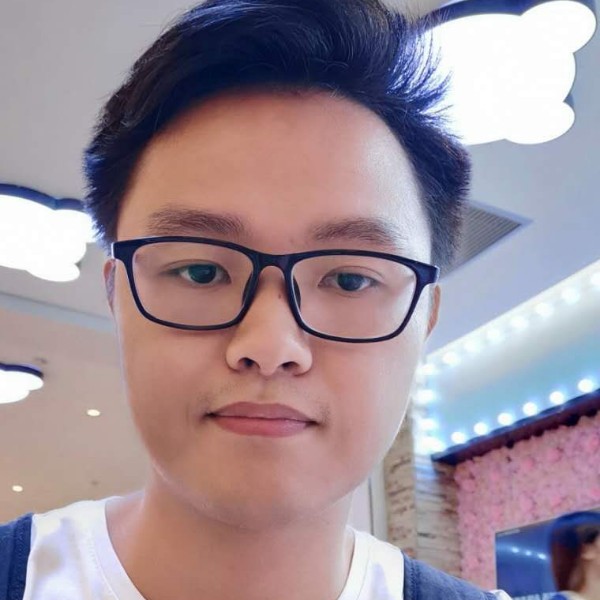 风趣漫步旧颜的照片