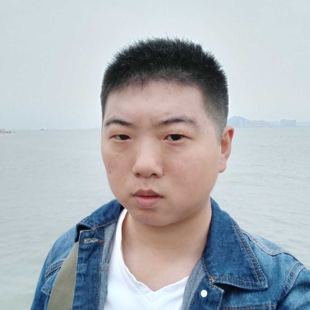 流年的爱恋店员的照片