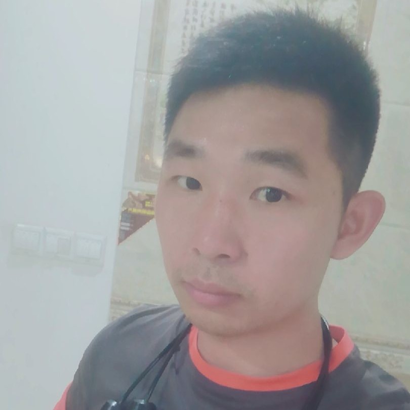 断夏蹙眉开放的照片