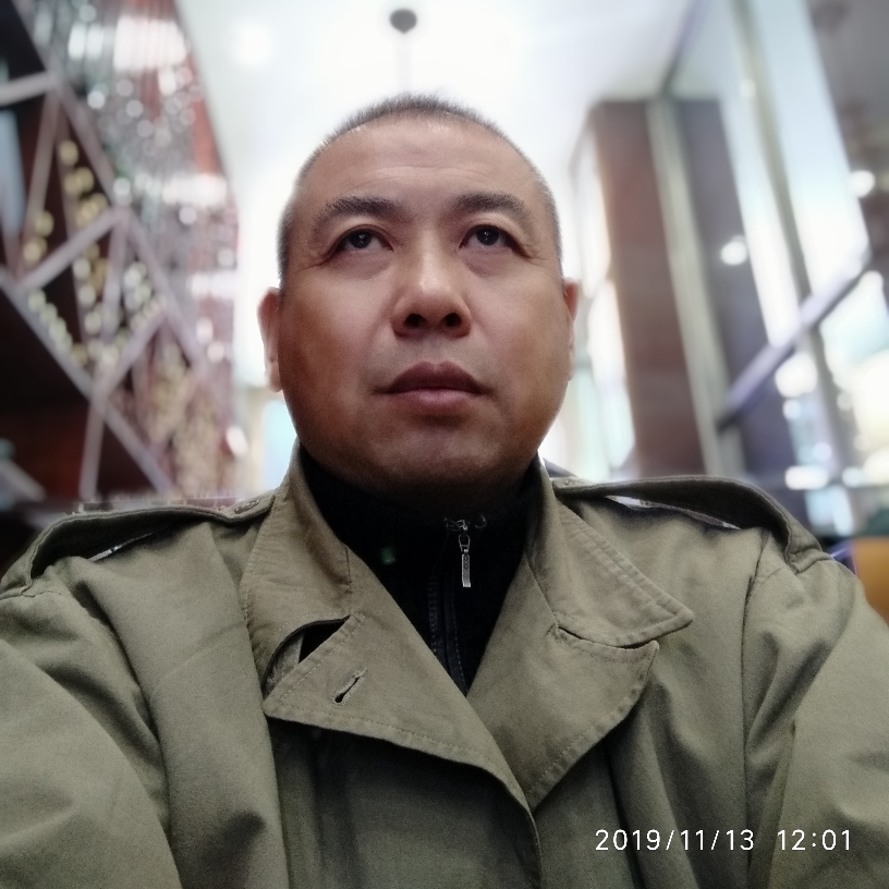 奔驰不老的照片