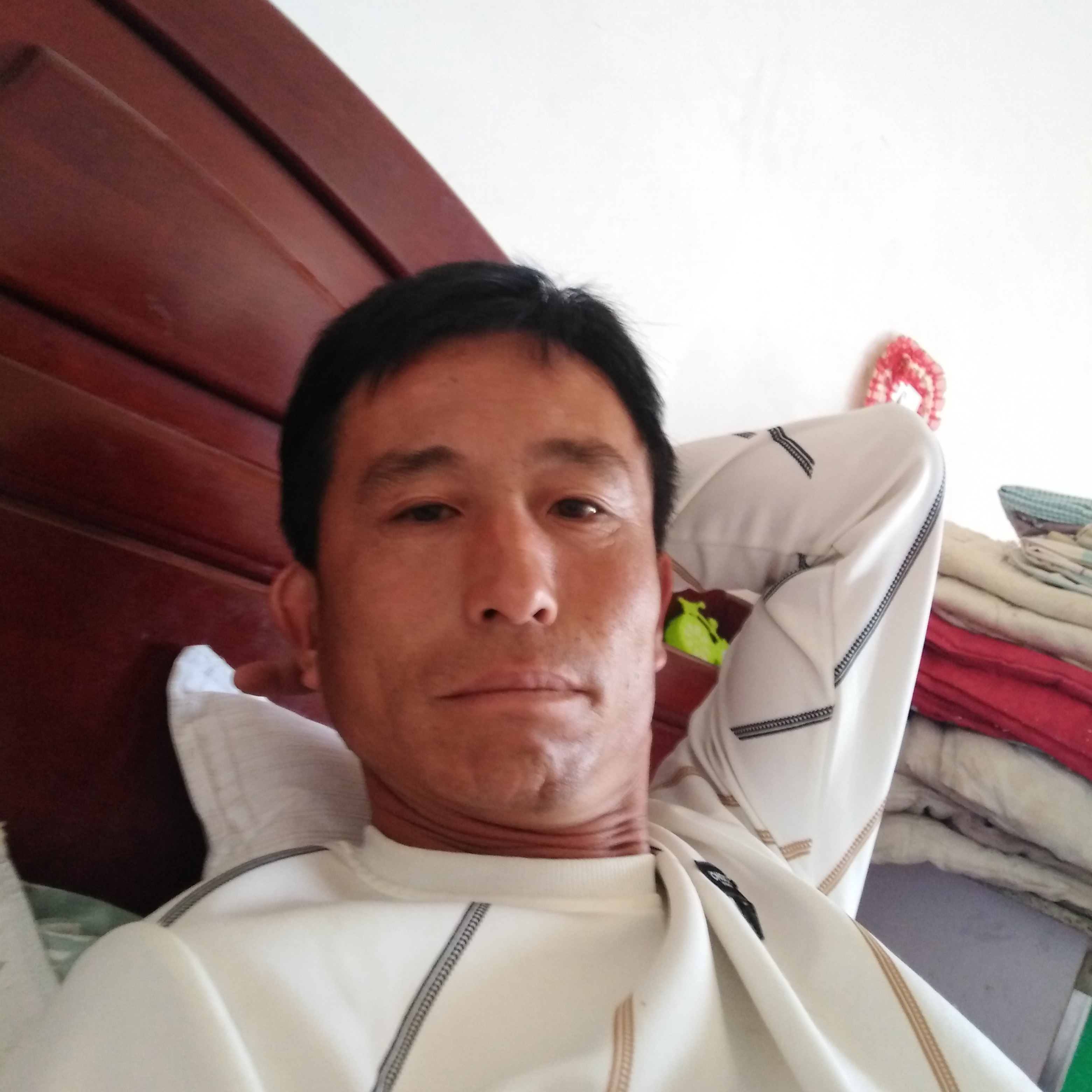 陶醉回眸墨镜的照片