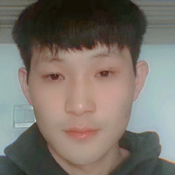 独寂等待犀牛的照片