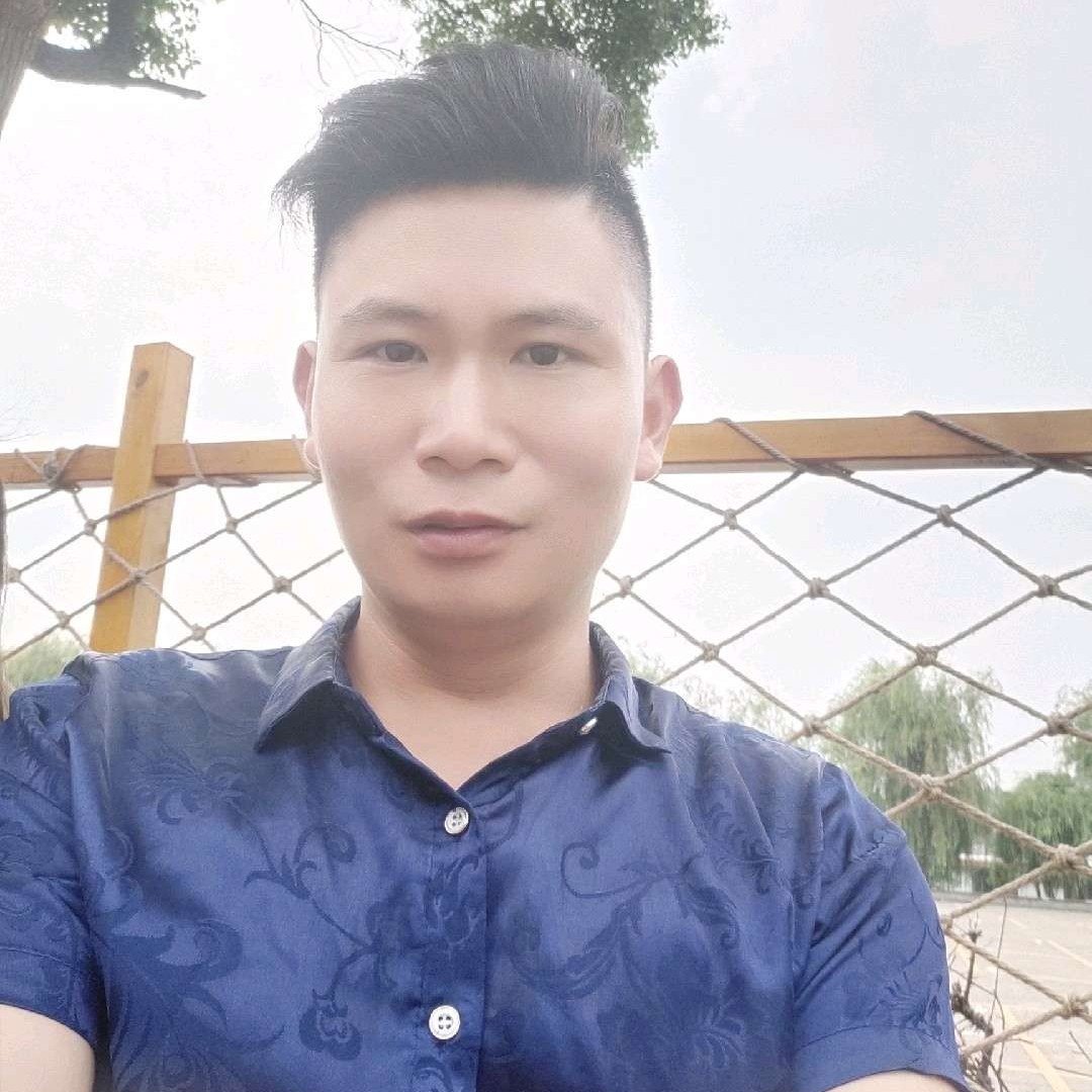 文静回首手套的照片