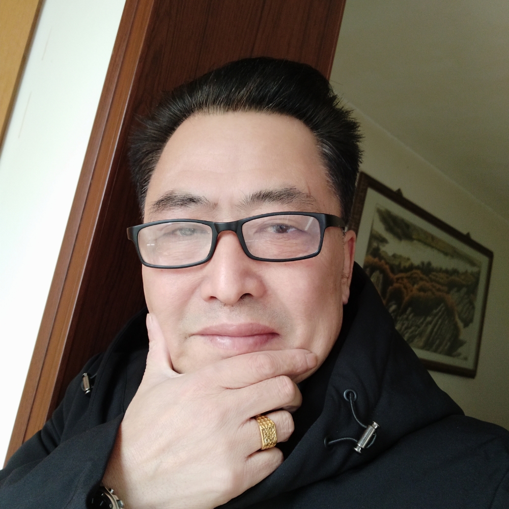 矮小烤鸡的照片