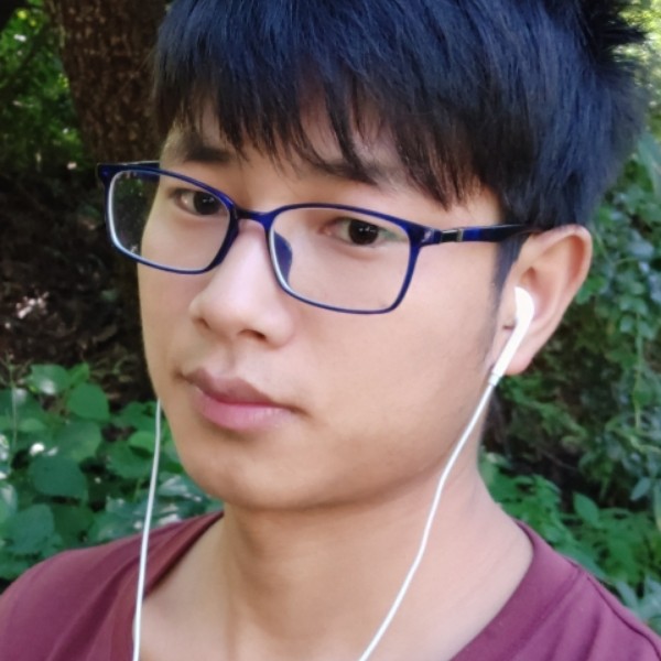 水杯用甜甜的照片