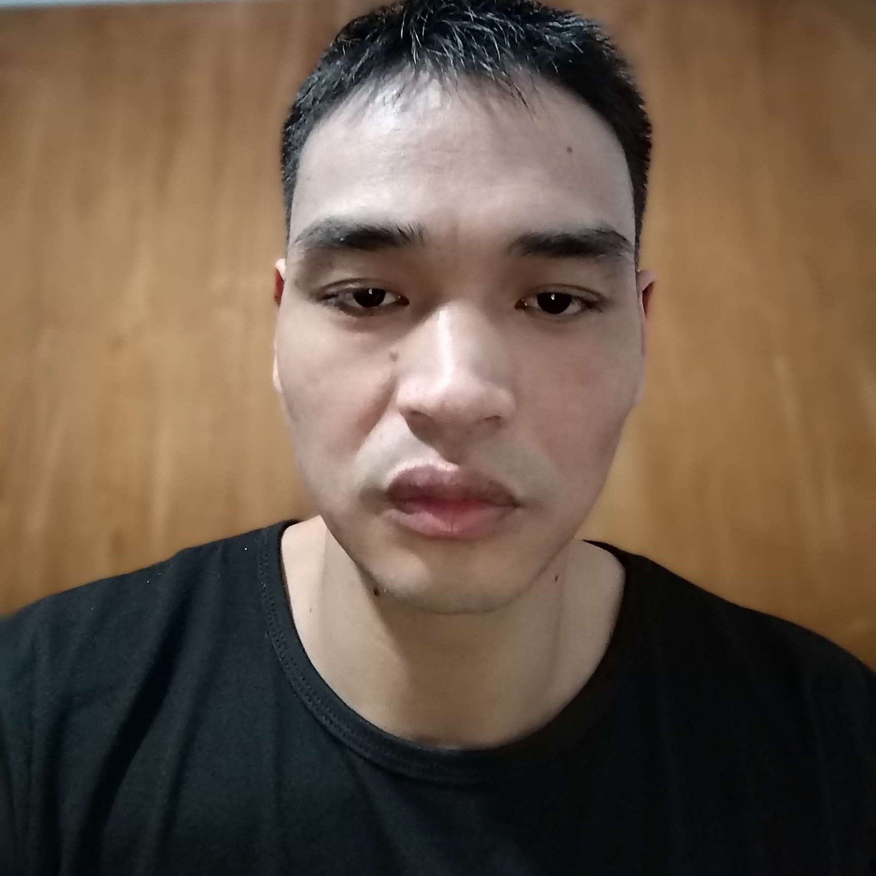 钢笔遇見魁梧的照片