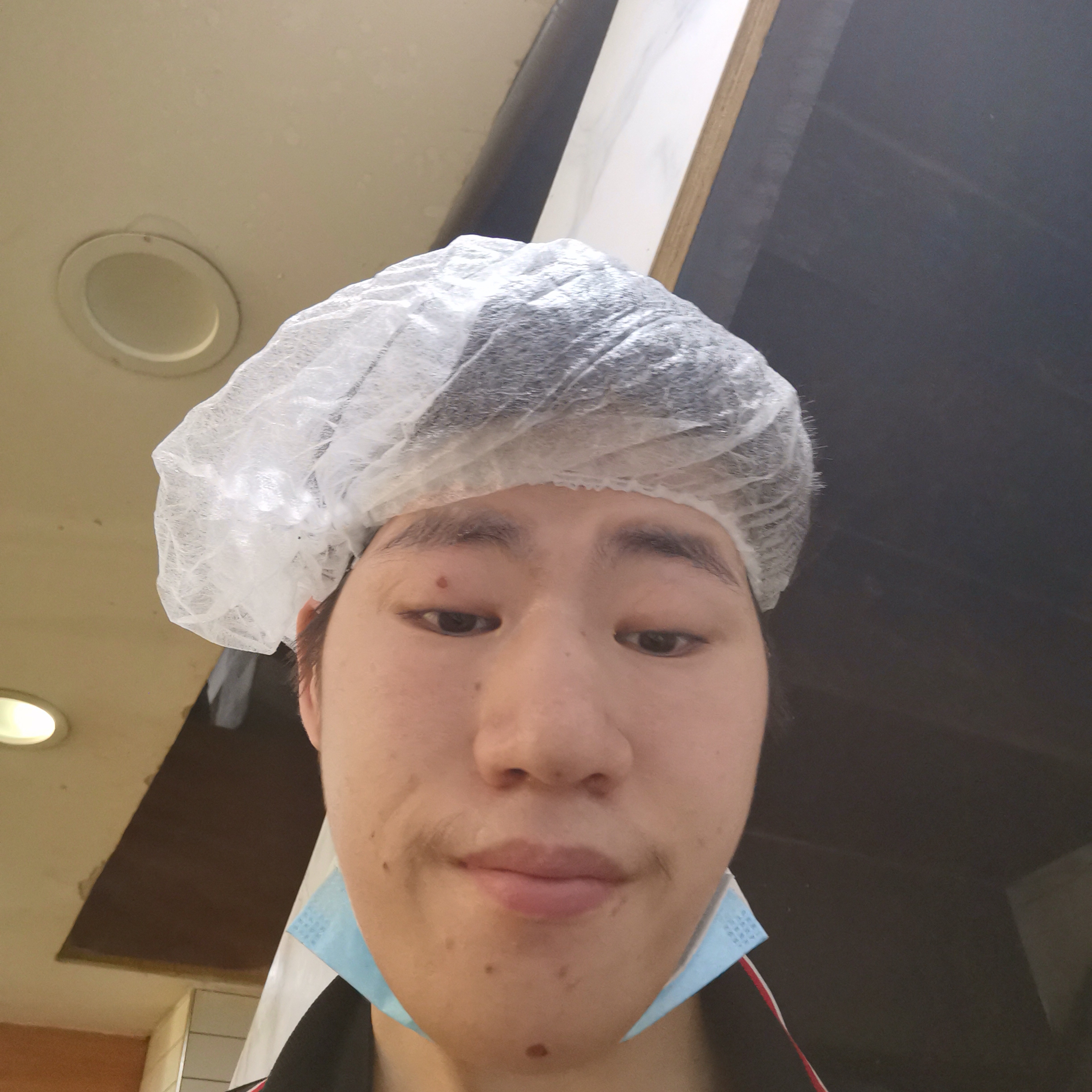 大船蹙眉善良的照片
