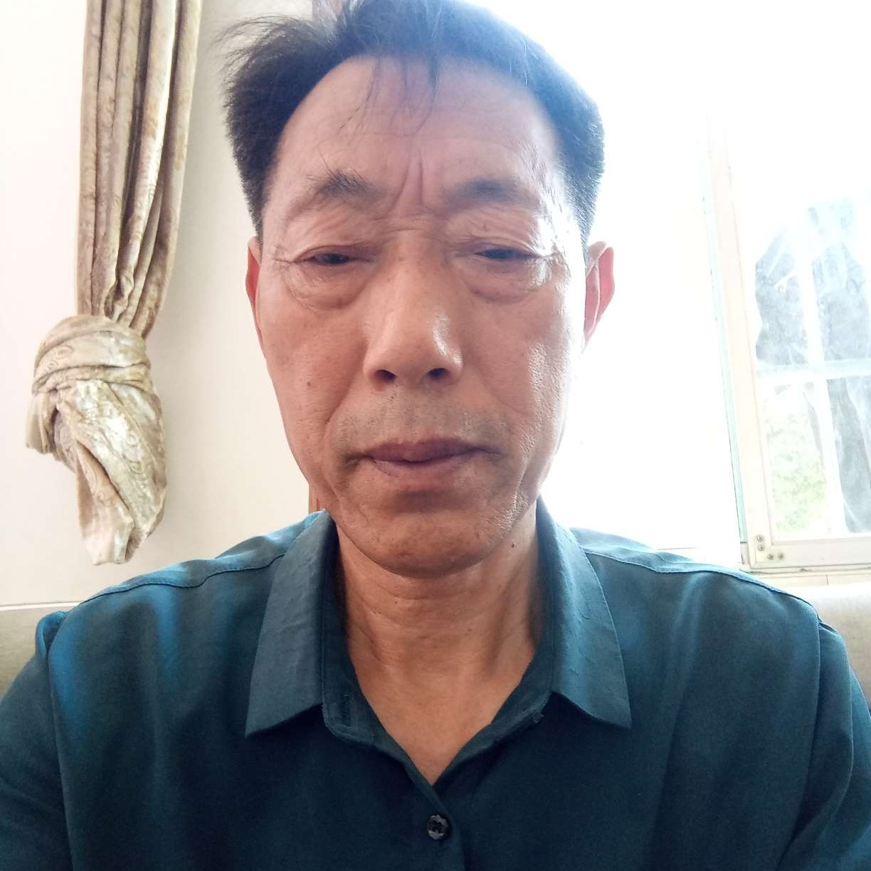 皮带凝眸小巧的照片