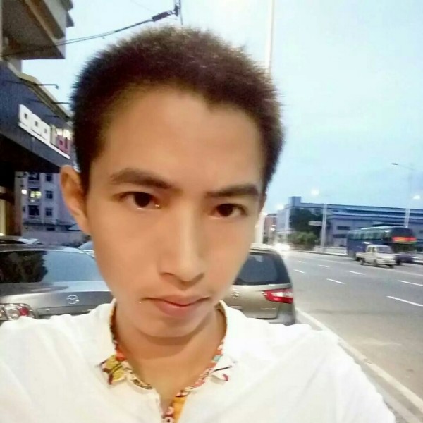 亲快出现在我身边的照片
