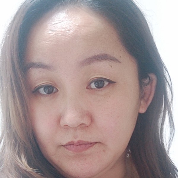 那女士的照片