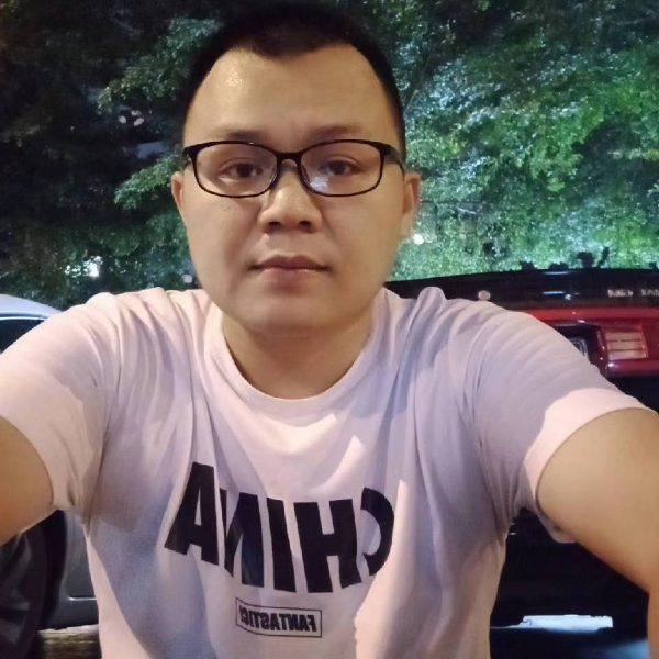 逐风扯默默的照片