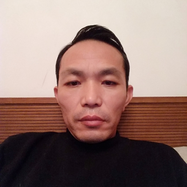 云中孤月的照片