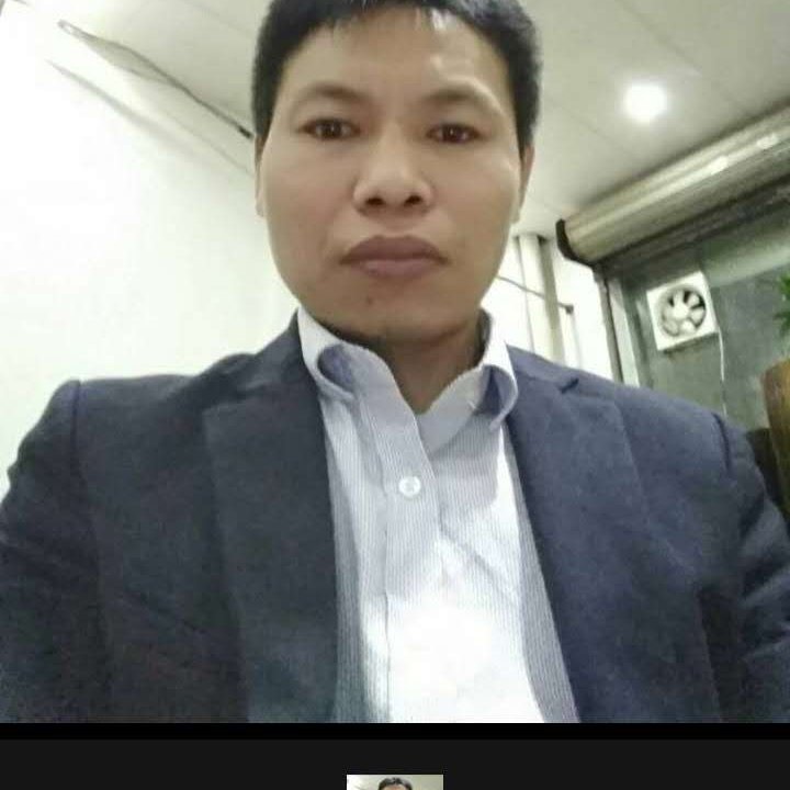 合适邂逅绿草的照片