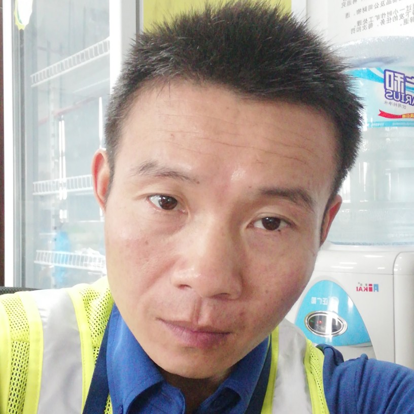 沉默秀发的照片