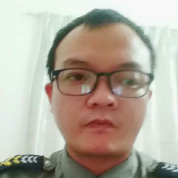 翩飞眼睛的照片