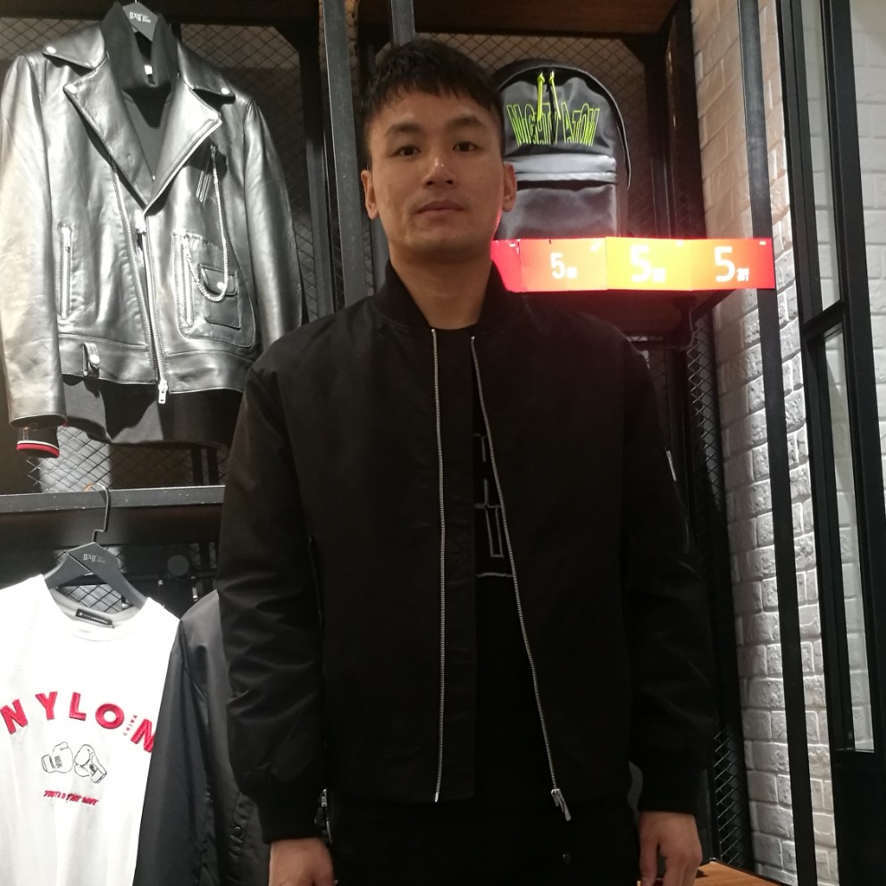 R先生的照片