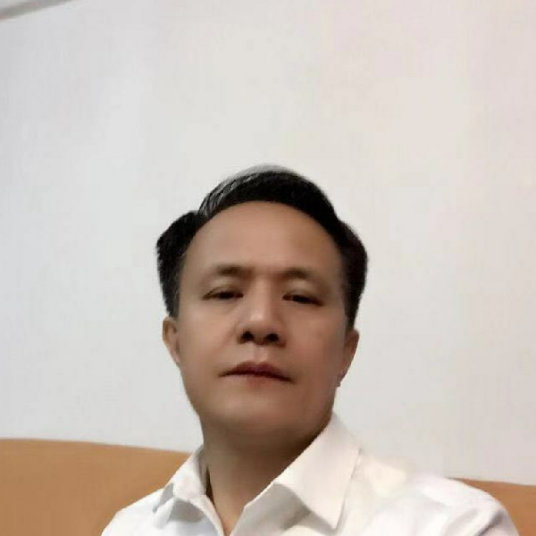 海燕大方的照片